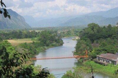 1-Day Tour to Vang Vieng with Private Guide