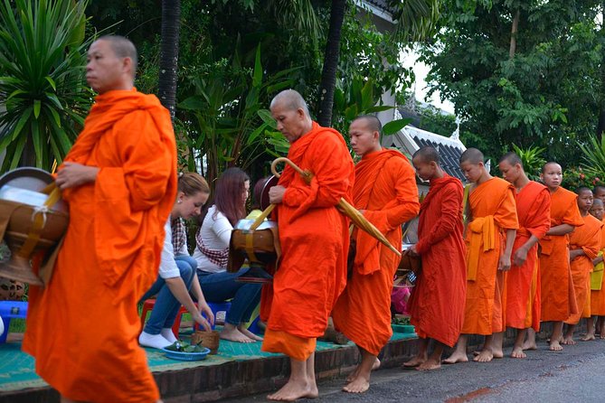 6-Day Private Laos Tour to Vientiane, Pak Ou Cave, Luang Prabang - Why this six-day route works