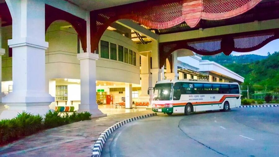 Chiang Rai: 2-Day Transfer to Luang Prabang by Slow Boat - Day 2, returning to the boat early