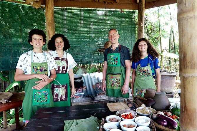 Day-time Bamboo weaving & Cooking Classes join-in - Seeing how bamboo supports Lao daily life
