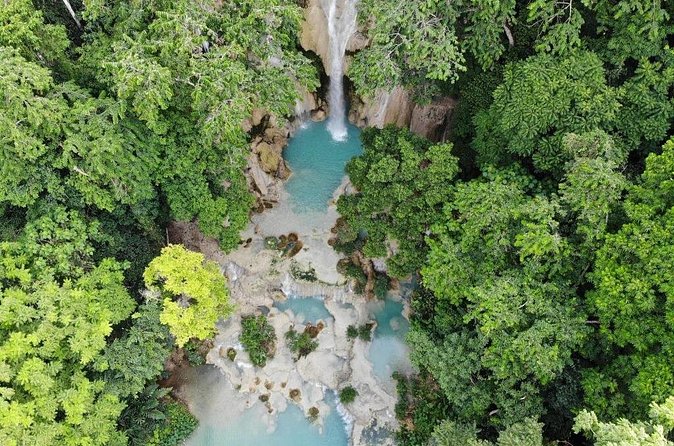 Day Trek to Kuangsi Waterfall and Bear Sanctuary - Luang Prabang full day tour - Arriving at Kuang Si Falls