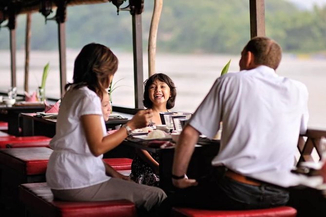 Dine and Cruise on Mekong River - What dinner and the Lao dance show add