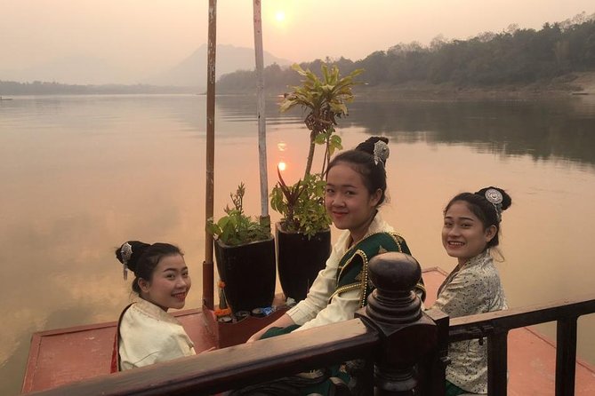 Dine and Cruise on Mekong River - Who will enjoy this cruise most