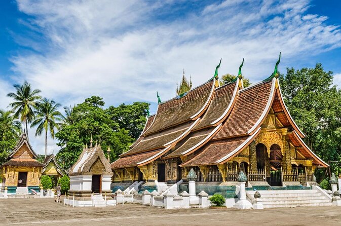 Full-Day Luang Prabang Highlights Tour Including Kuangsi Waterfall - Two hours at Kuang Si Falls