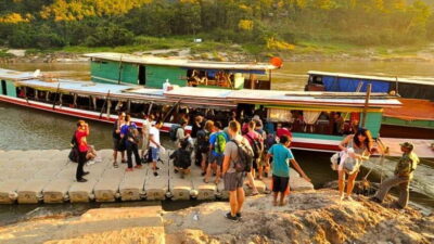 2D Transfer to Huay Xai by Slow Boat