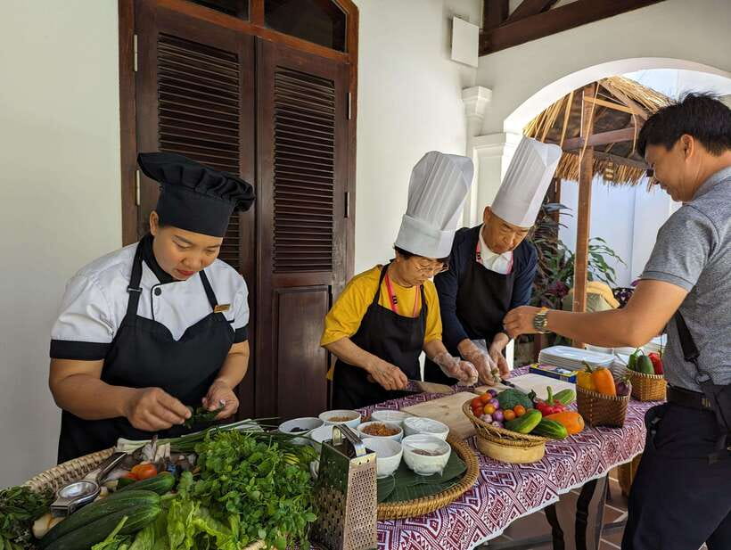 Luang Prabang: Cooking Class at the Former Royal Palace - Who will enjoy this most