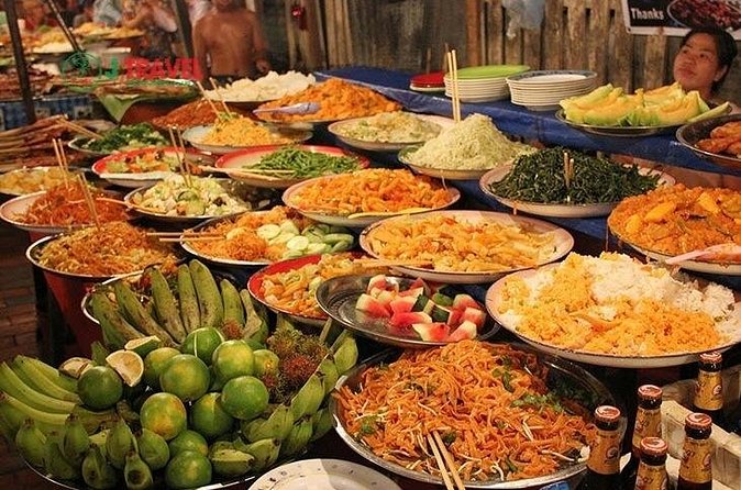 Luang Prabang Evening Food Tour by Tuk-Tuk - Coconut pancakes and the final walk through the night market