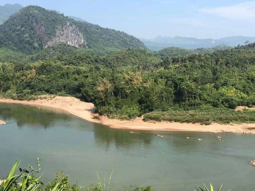 Luang Prabang: Kayak Tour to Pak Ou Caves - A Short Mekong Paddle to Lunch