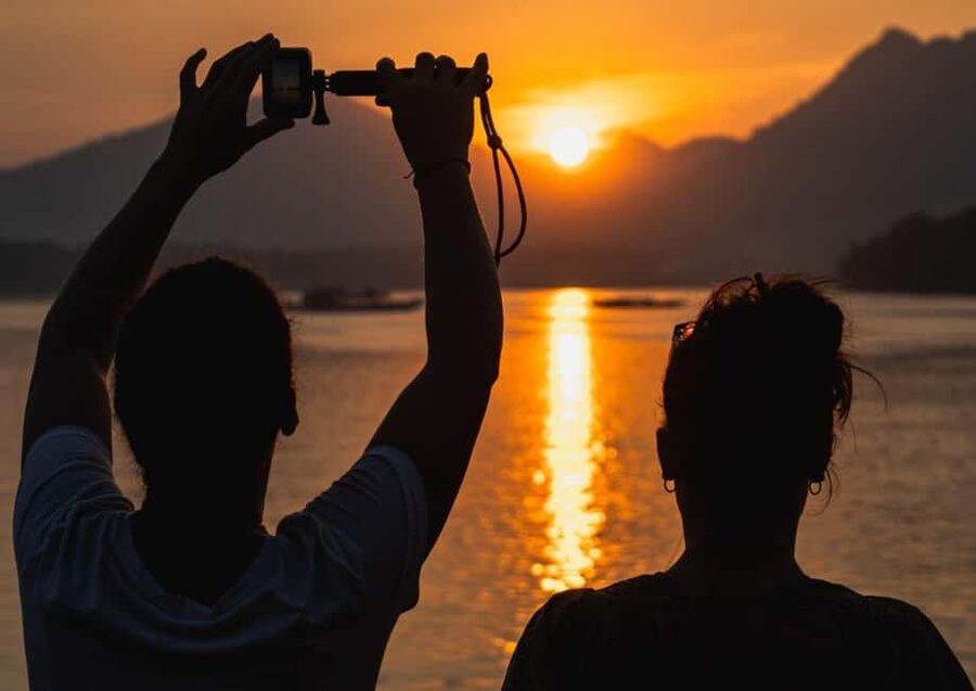 Luang Prabang: Mekong Sunset Cruise & Lao Tasting Dinner - A gentle start on the Mekong at 4 PM