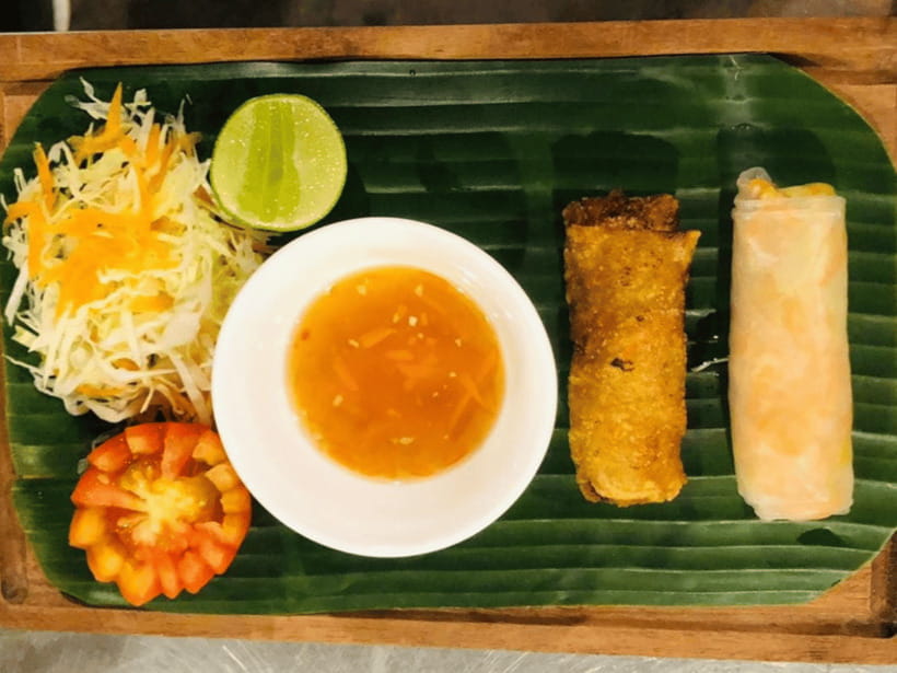 Luang Prabang: Mekong Sunset Cruise & Lao Tasting Dinner - Sunset views, photos, and the river breeze