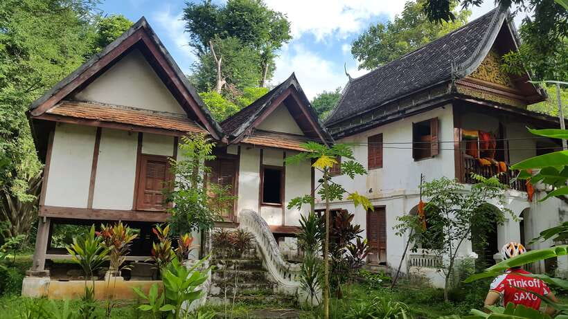 Luang Prabang: Pottery Workshop & Wat Chomphet cycling Tour - Pace, group size, and family suitability