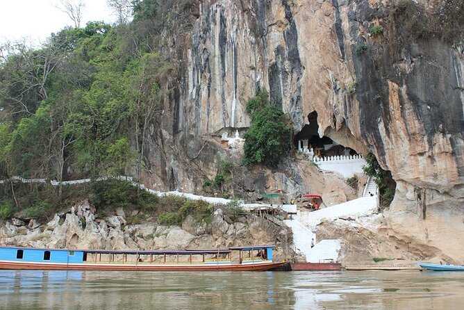 Luang Prabang's Beauty & Heritage in 1 Day - All-Inclusive Tour - Group Tour or Private Tour?