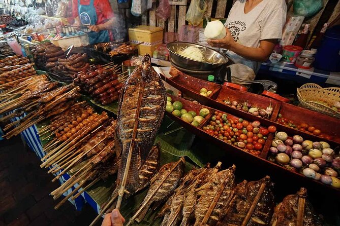 Luang Prabang Street Food Culture, Paper Handicraft Village Tour - Sitting down to Neam Khao and Khao Piak Khao