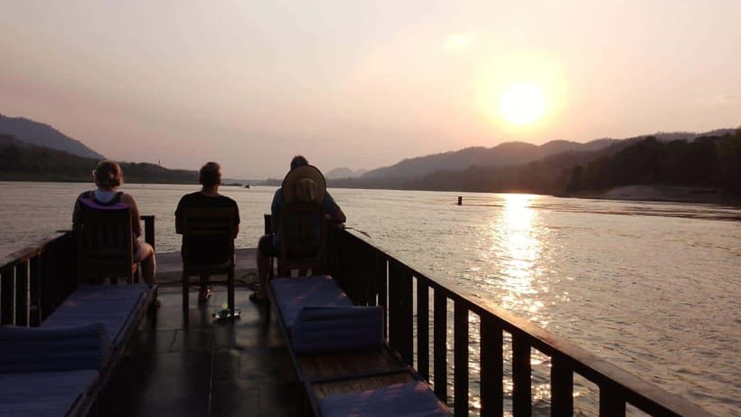 Nong Khiaw to Luang Prabang, Mekong & Nam Ou River Cruise - The dam transfer and a two-hour minivan ride