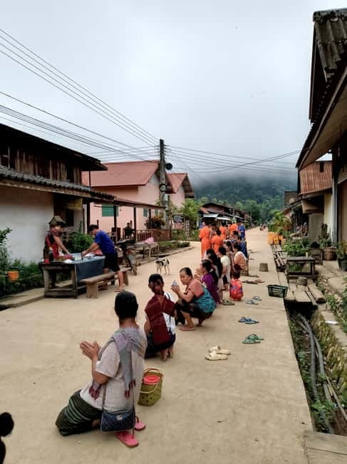 Nongkhiaw boat trip to Muang Ngoi - Who will enjoy this trip most