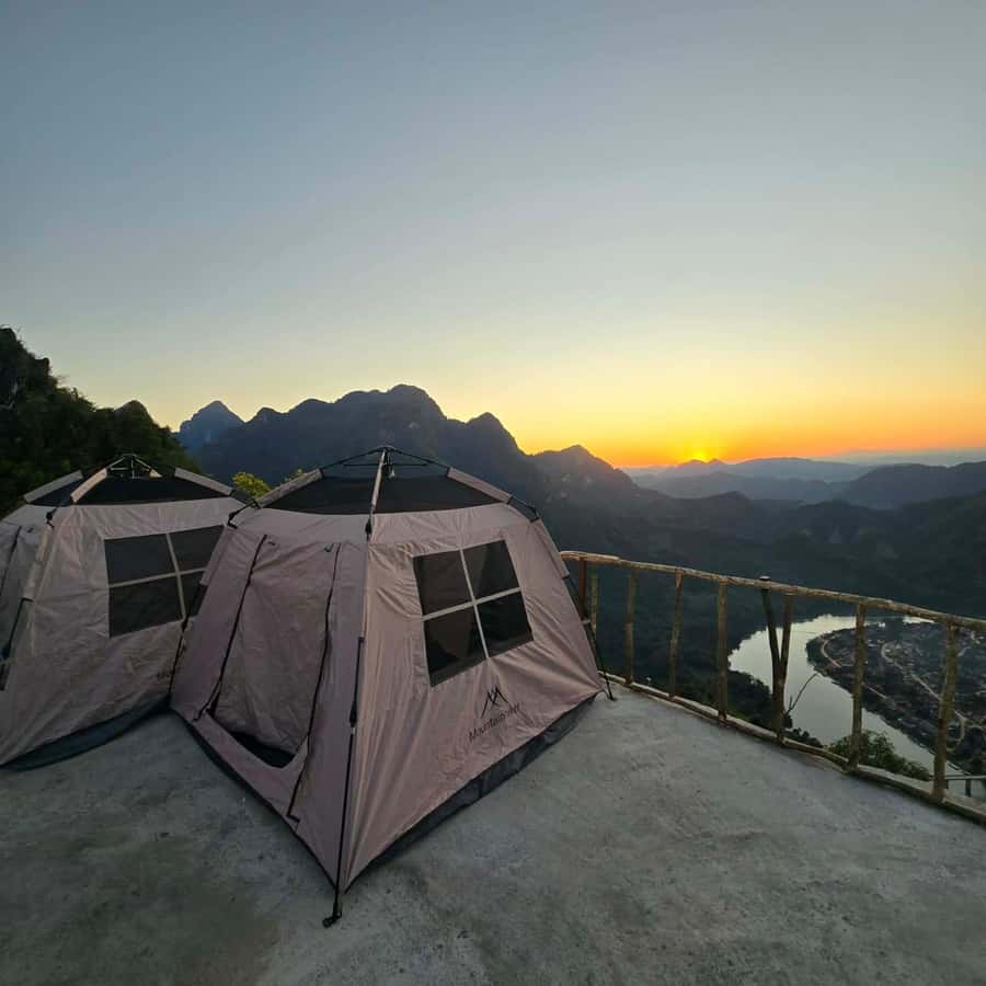 Overnight Camping At nong khiaw view point, 360 view - Reaching the Nong Khiaw viewpoint after 2:00 PM