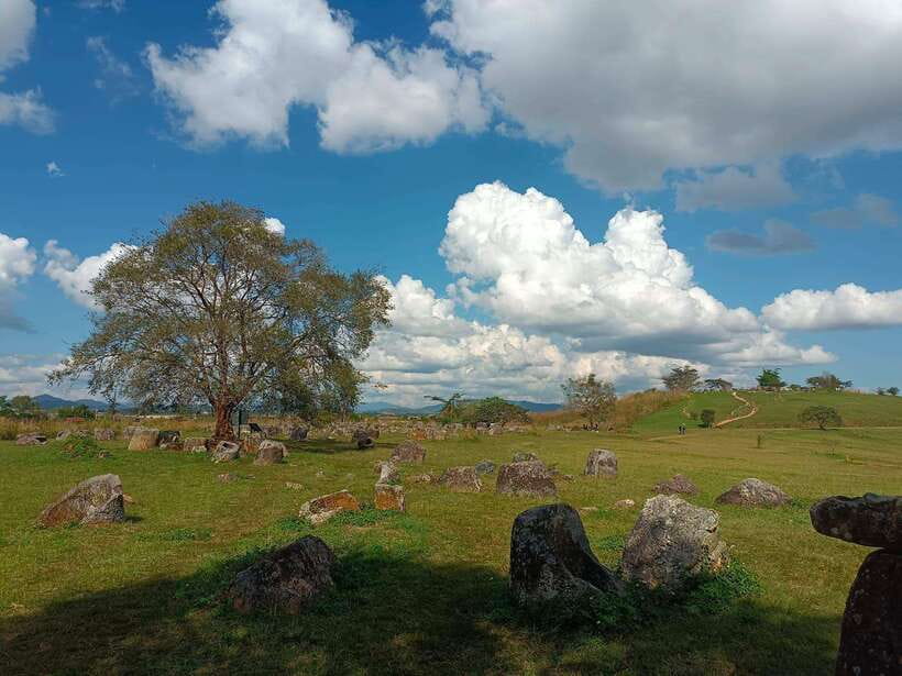 Plain of jars private tour - Site 2 at Ban Nakho and the Phou Salato hills