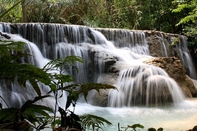Private Tour Full-day Morning Market, Villages and Scenic Kuang Si Waterfall - What private really means here