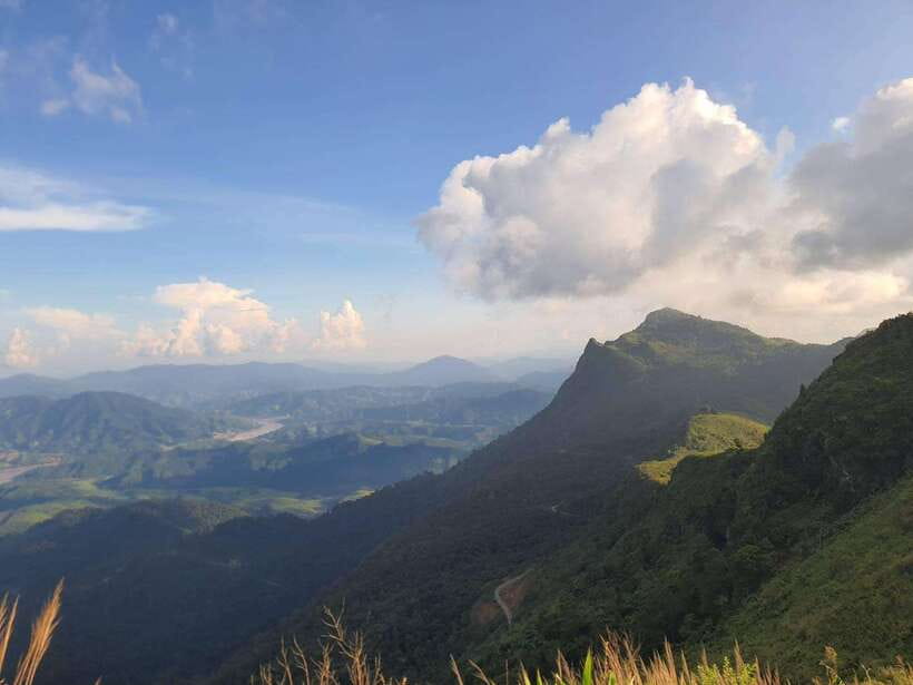 Transfer : wonder full Sunrise and landscape at Phu Chifa - What $144 means for value
