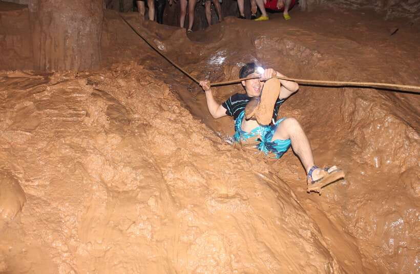 Vang Vieng: Kayaking & Cave Tubing with Zip Line/Blue Lagoon - Tham Norn and the short cave tubing section