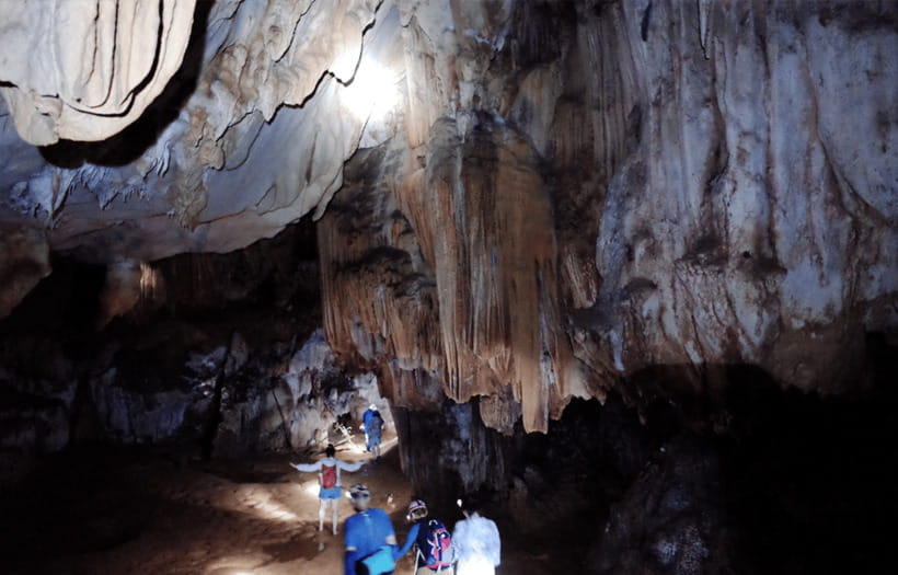Vang Vieng: Kayaking&Water Cave&Tham Chang&Blue Lagoon 1 - How the timing works in practice