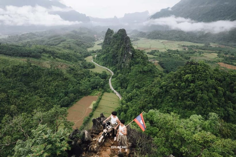Vang Vieng: Namxay Viewpoint, Blue Lagoon 1 & Phoukham Cave - Namxay Viewpoint: beautiful, steep, and not for everyone