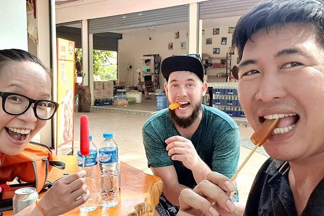 Vientiane Cultural Tour with Private Guide - Wat Si Saket and more than 10,000 Buddha images