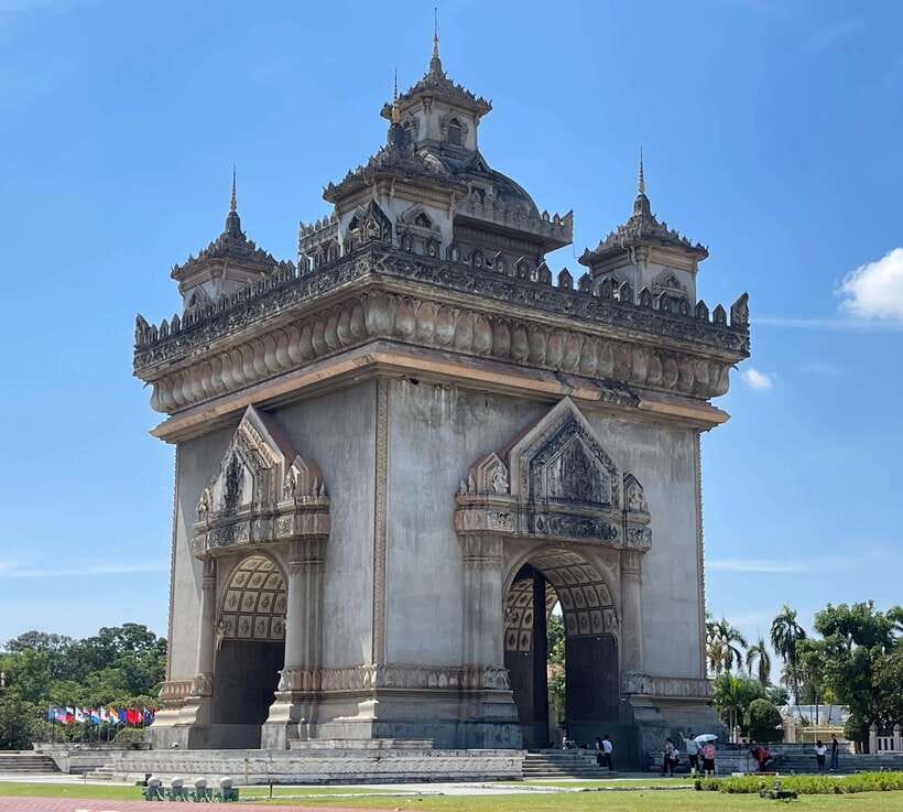 Vientiane: Half-Day City Tour with Patuxai and Buddha Park - Transport, group size, and the real value of $52