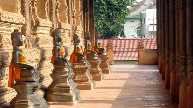 Vientiane: Private Full-day Must-See Sights & Sunset Tour - Wat Prakeo and the Emerald Buddha connection