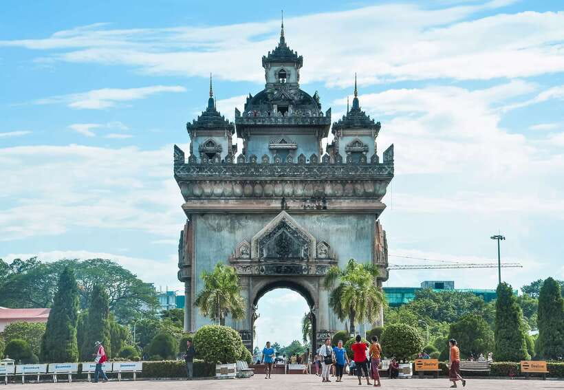 Vientiane: Private Full-Day Tour with Buddha Park and Lunch - Key points at a glance