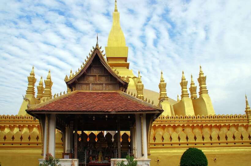 Vientiane: Private Full-Day Tour with Buddha Park and Lunch - Wat Sisaket rewards careful looking