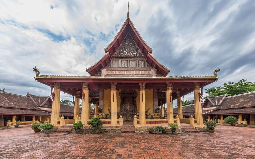 Vientiane: Private Full-Day Tour with Buddha Park and Lunch - What the private format changes